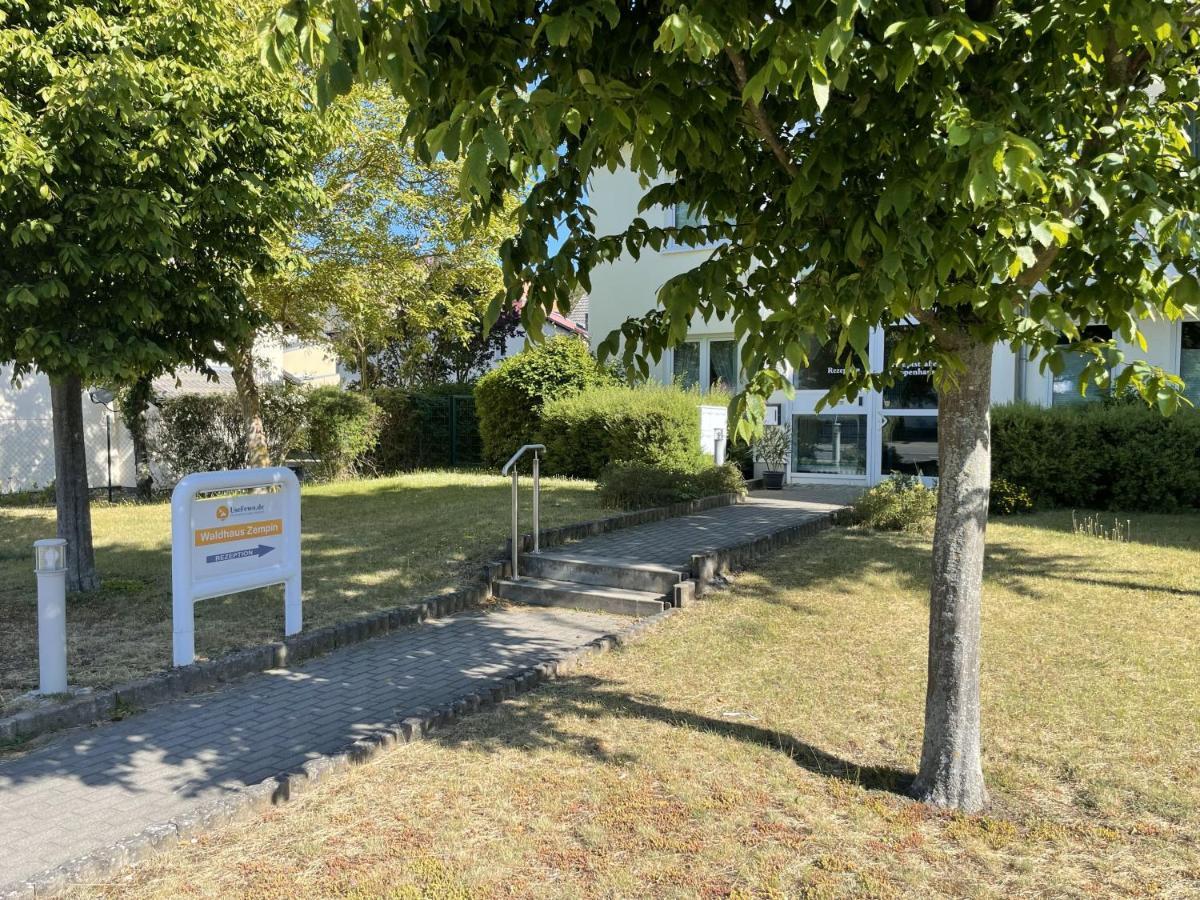 Ferienwohnung Stefanie Zempin Bagian luar foto